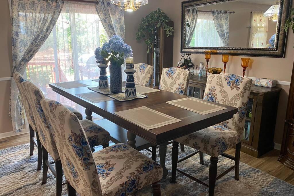 Smart Entire Loft, 3 Bedroom 2 Bath, With 3 Tv Columbia Bagian luar foto